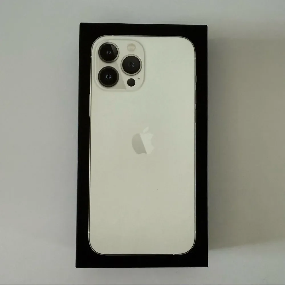 APPLE iPhone 13 Pro Max - Silver 128 GB Unlocked